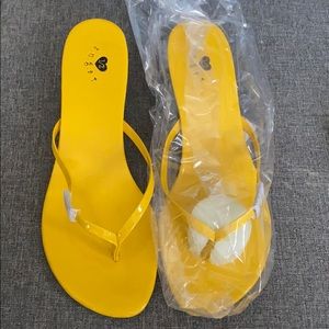 Women’s slip on sandals/ wedges/ heels